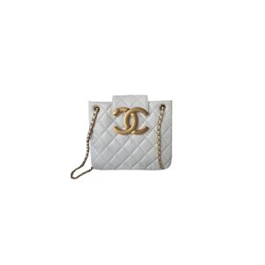 Ch*el classic chevron medium flap