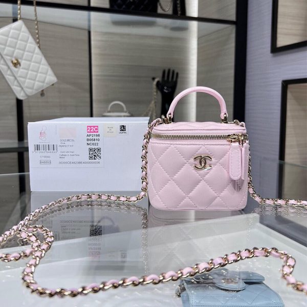 Ch*el quilted pearl crush mini vanity case with top handle