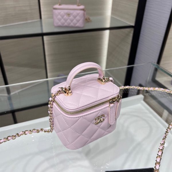 Ch*el quilted pearl crush mini vanity case with top handle